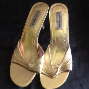 Gold metallic Steve Madden